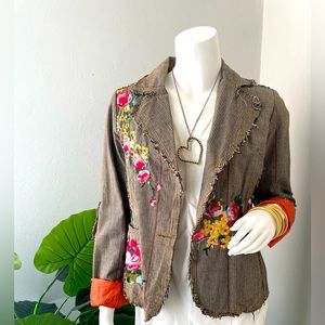Entity embroidered floral blazer size medium